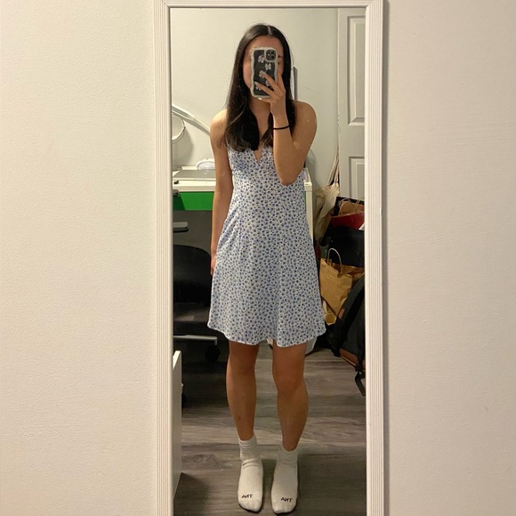 H&M Halterneck Floral Dress - Picture 2 of 5